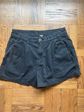 Last Chance: Free People Billie Pleated Chino Shorts